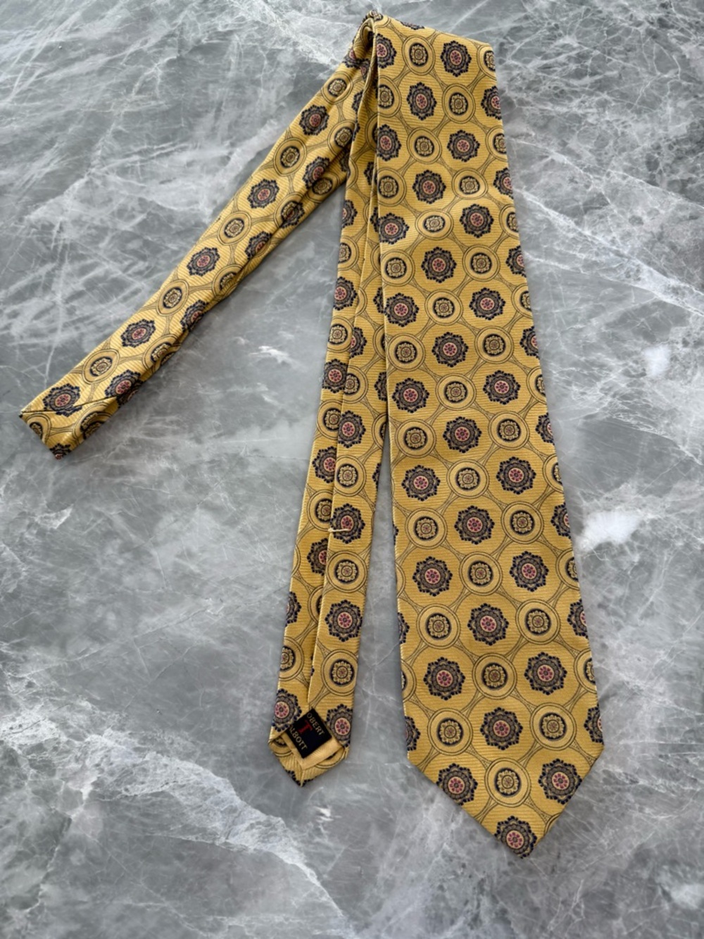 Robert Talbott Best of Class Nordstrom Silk Tie Gold Blue Medallion GeometricUSA